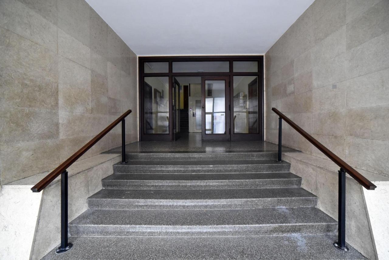 Block Apartment No2 Zagreb Buitenkant foto